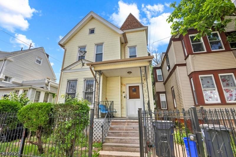 96-98 South 11Th Street, Newark City, NJ 07107