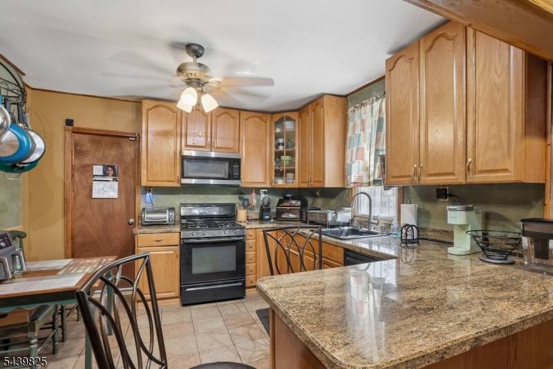 96-98 South 11Th Street, Newark City, NJ 07107