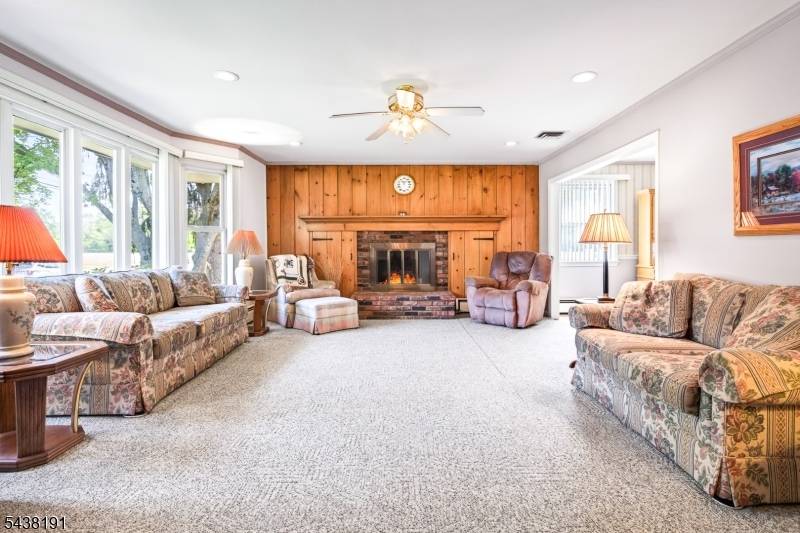 933 Franklin Ave, South Plainfield Boro, NJ 07080
