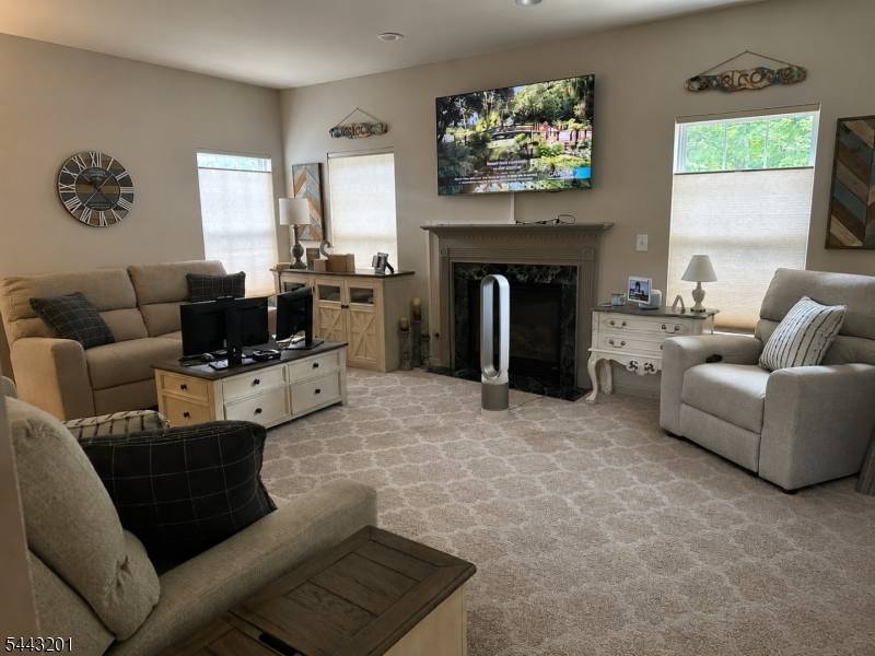 402 Rock Ridge Rd, Jefferson Twp., NJ 07849