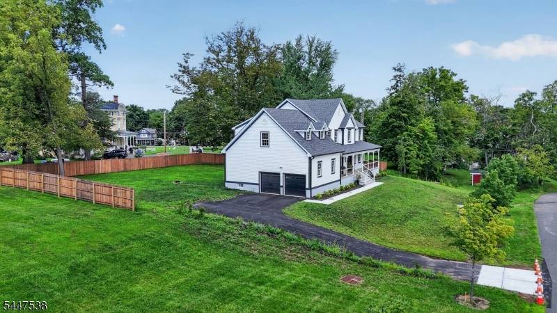105 Woodfern Rd, Branchburg Twp., NJ 08853