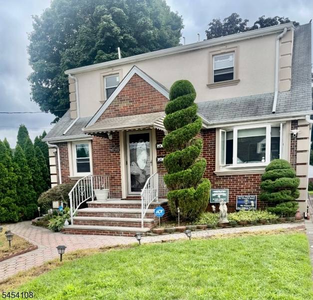 55 E 1St St #2, Clifton City, NJ 07011