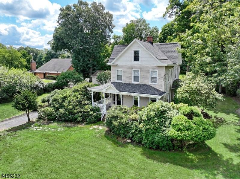 142 Wyckoff, Waldwick Boro, NJ 07463