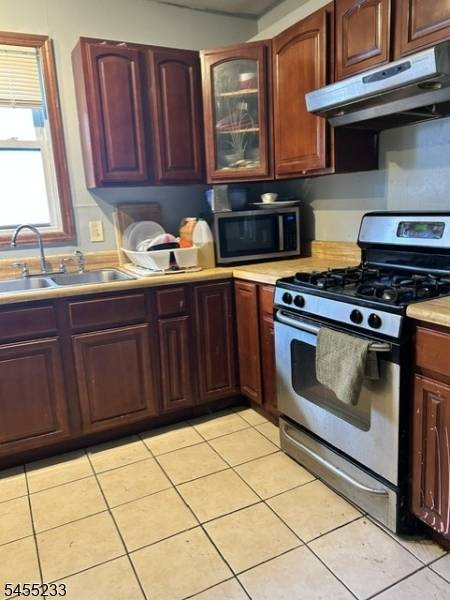 92 Burlington Ave, Paterson City, NJ 07502