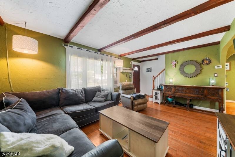 419 Edgewood Rd #1, Linden City, NJ 07036