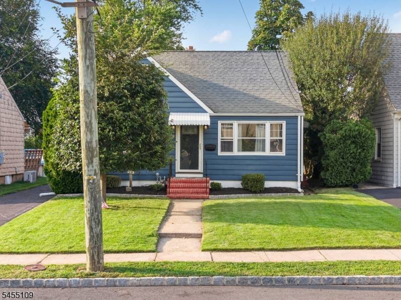 330 Hemlock Ave, Garwood Boro, NJ 07027