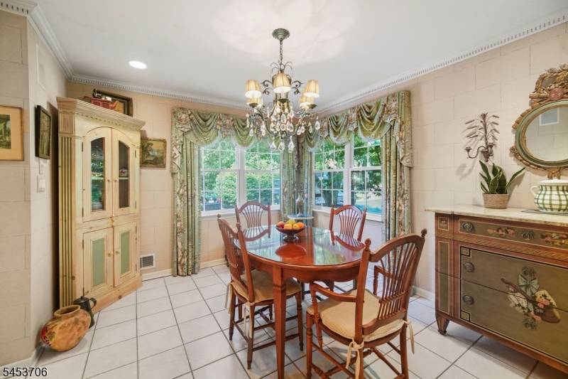 21 Berkeley Square Condo #21, Berkeley Heights Twp., NJ 07922