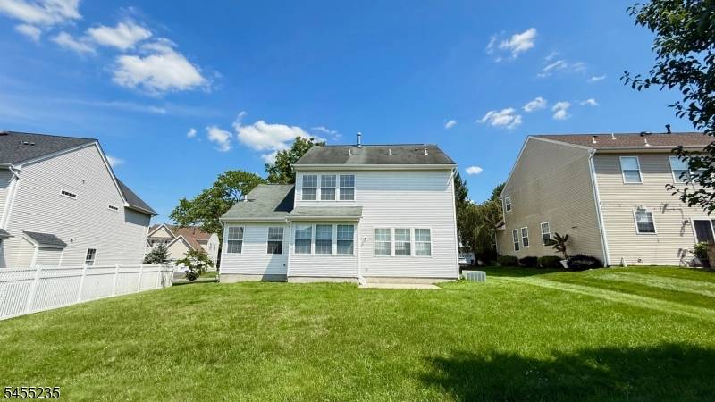 6 Joanne Ct, Bridgewater Twp., NJ 08807
