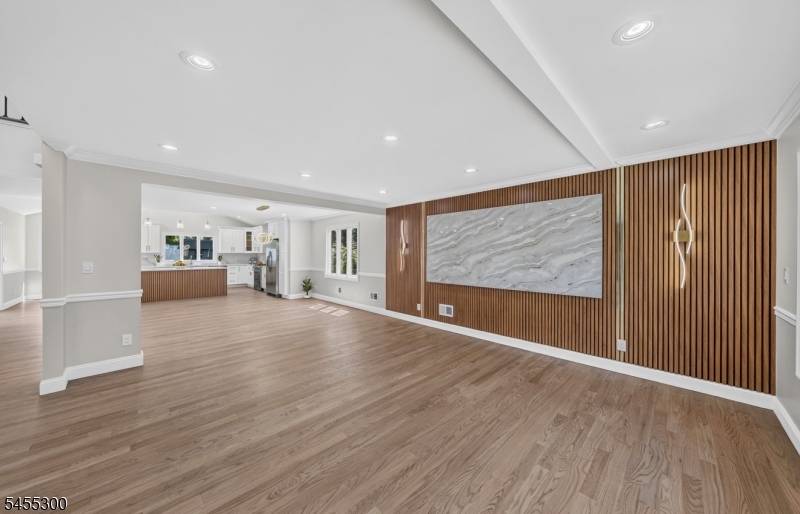 74 Chatham Ter, Clifton City, NJ 07013