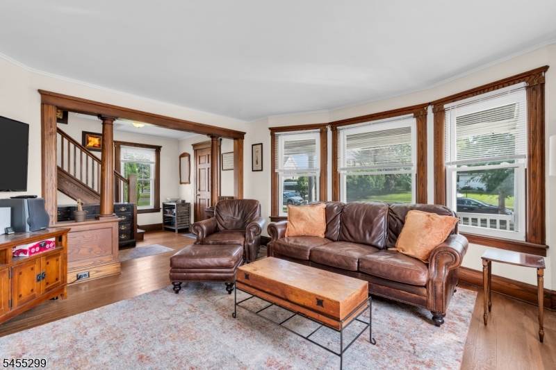 283 E Main St, Somerville Boro, NJ 08876
