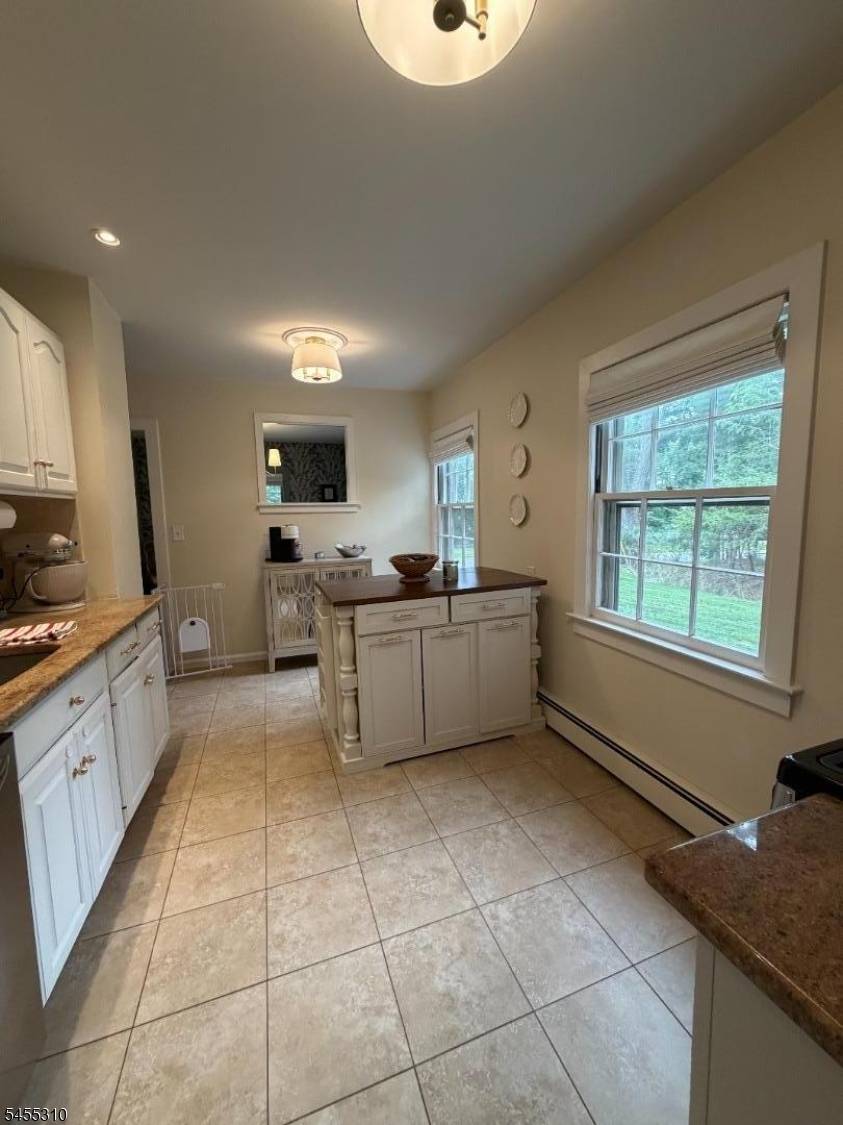837 Circle, Franklin Lakes Boro, NJ 07417
