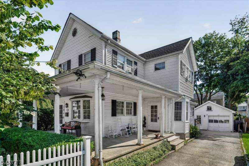 28 Leary Ave, Bloomingdale Boro, NJ 07403