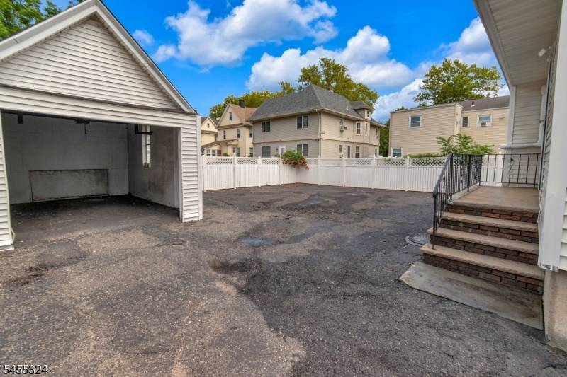 90 Cedar St, Ridgefield Park Village, NJ 07660