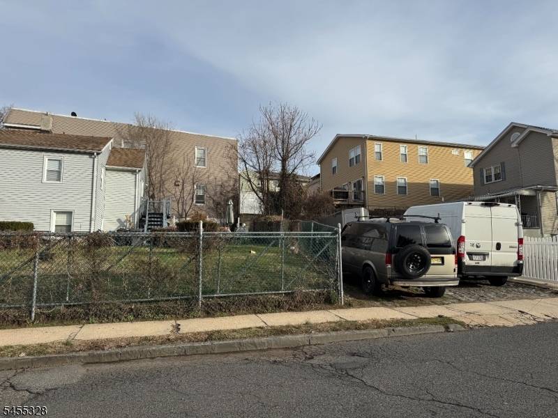 253 Crystal St, North Arlington Boro, NJ 07031