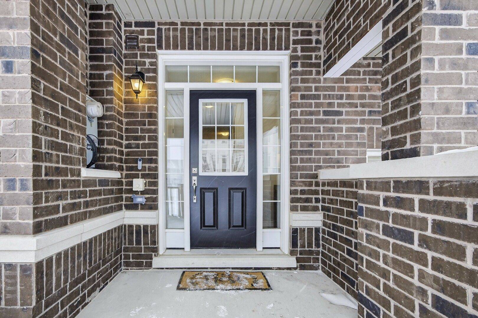 6 Mel Irving DR, Bradford West Gwillimbury, ON L3Z 4P1