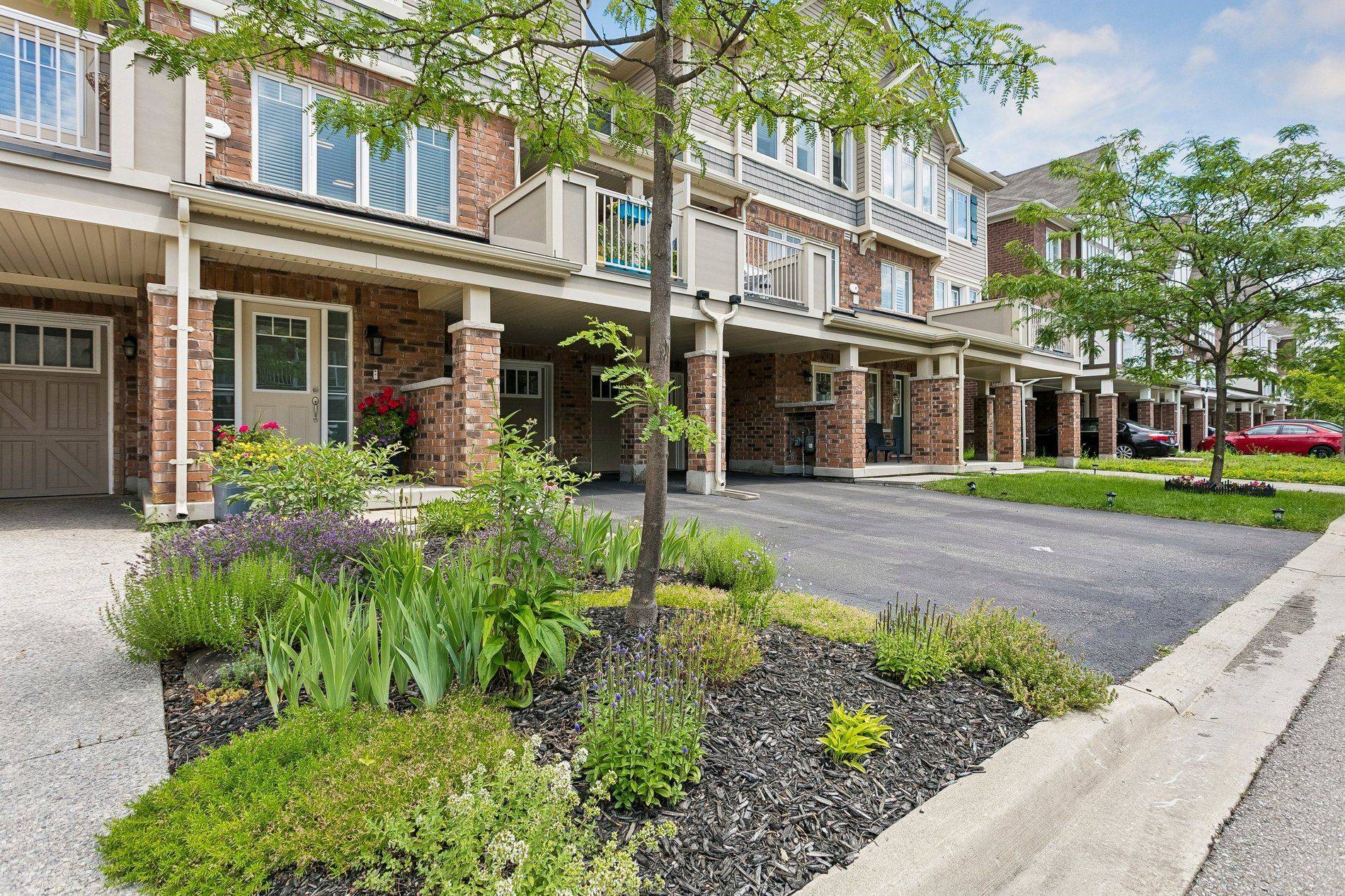 1571 Leblanc CT, Milton, ON L9E 0A3
