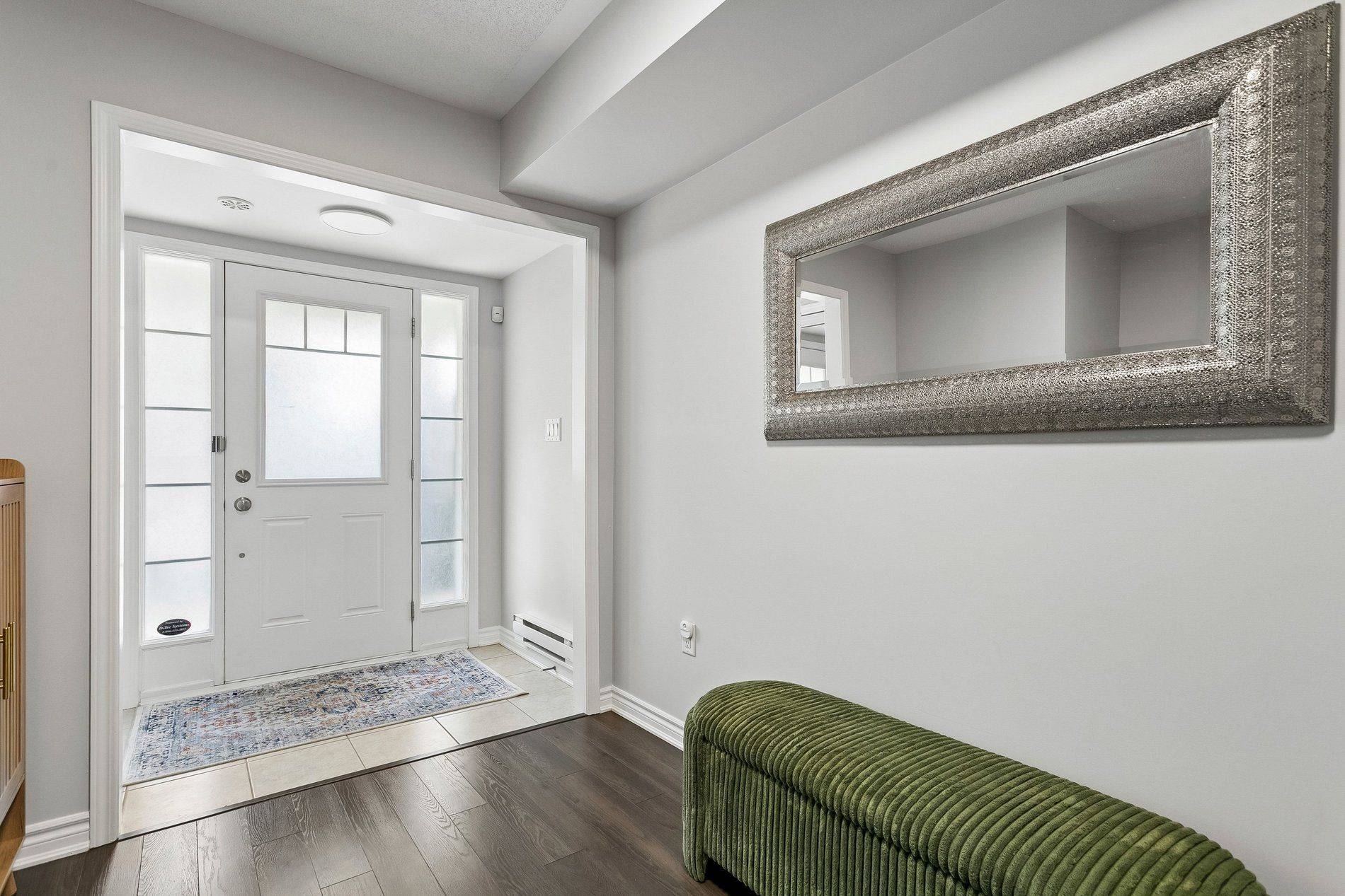1571 Leblanc CT, Milton, ON L9E 0A3