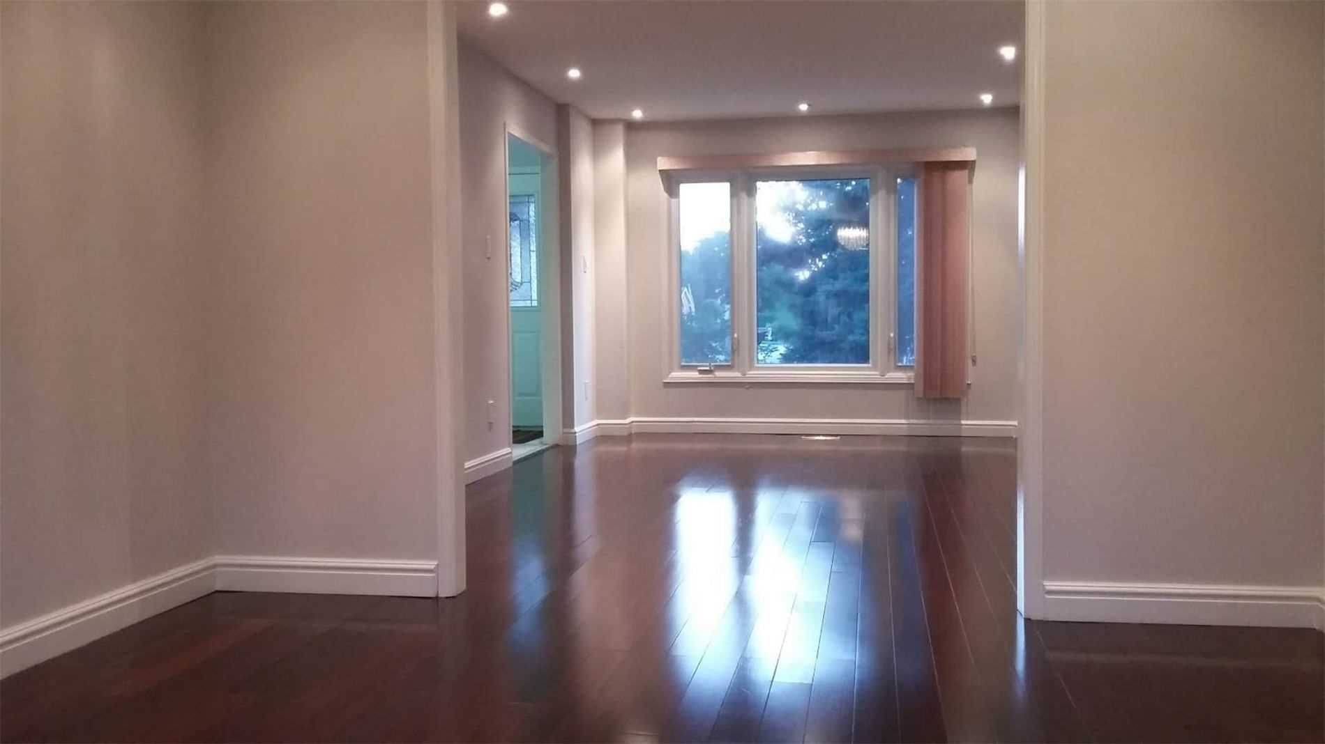 4101 Loyalist DR #( Main and Second Floor), Mississauga, ON L5L 3Z1