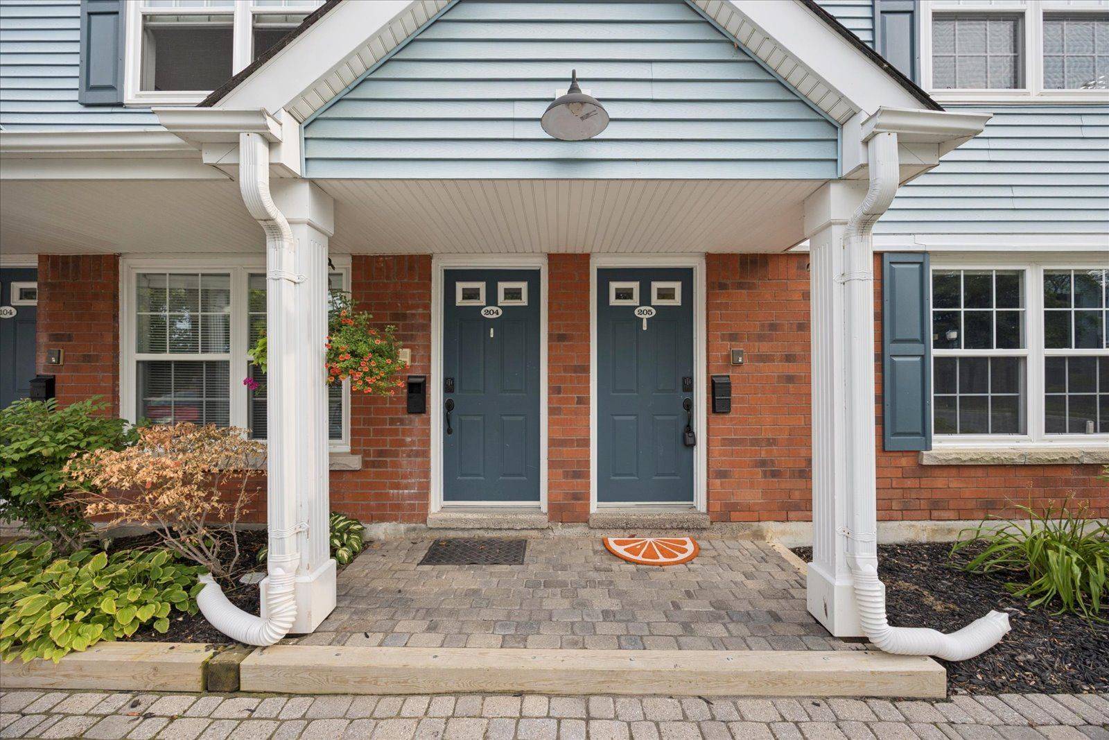 182 D'Arcy ST #F205, Cobourg, ON K9A 5J1