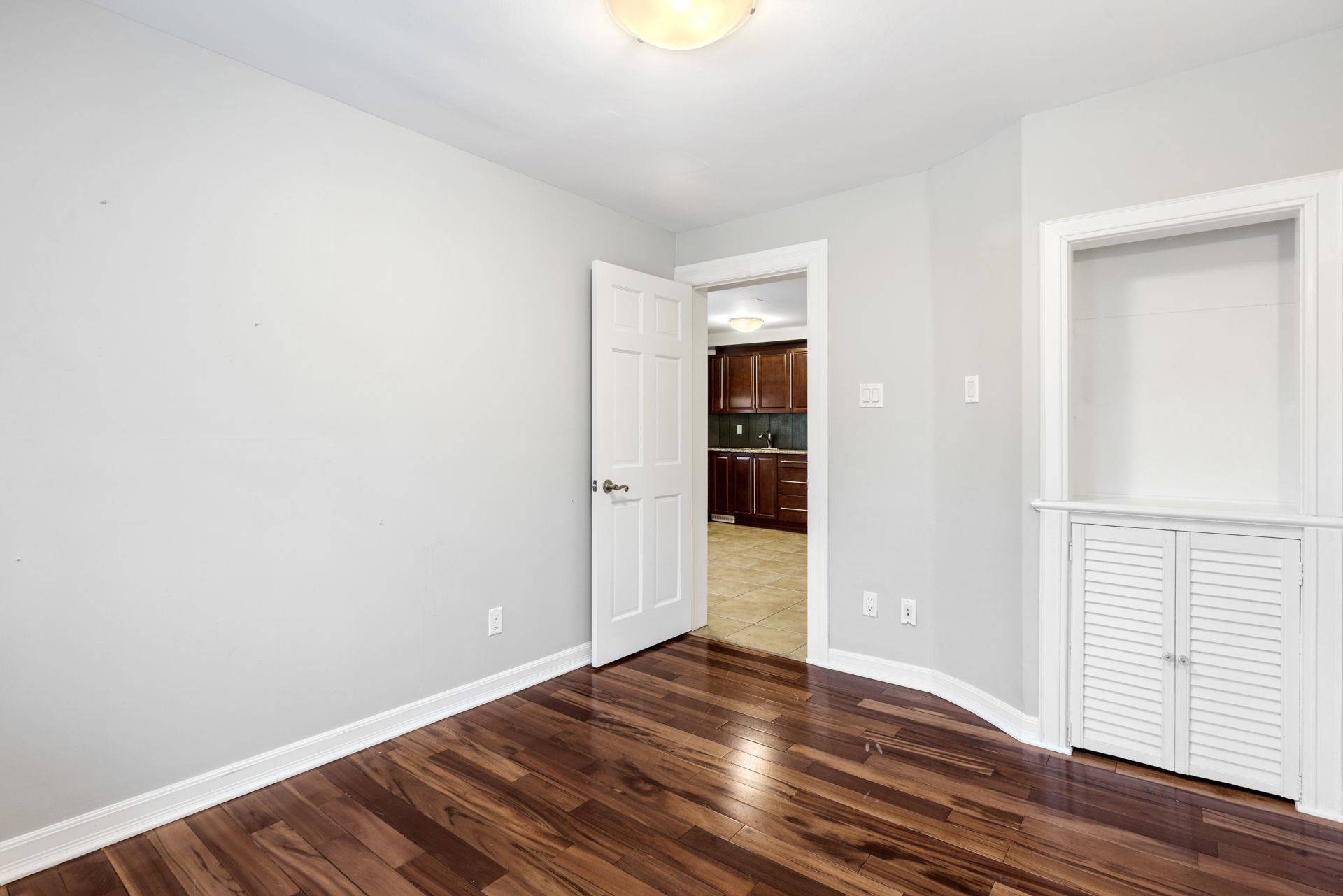 240 Blackburn AVE, Lower Town - Sandy Hill, ON K1N 8A8