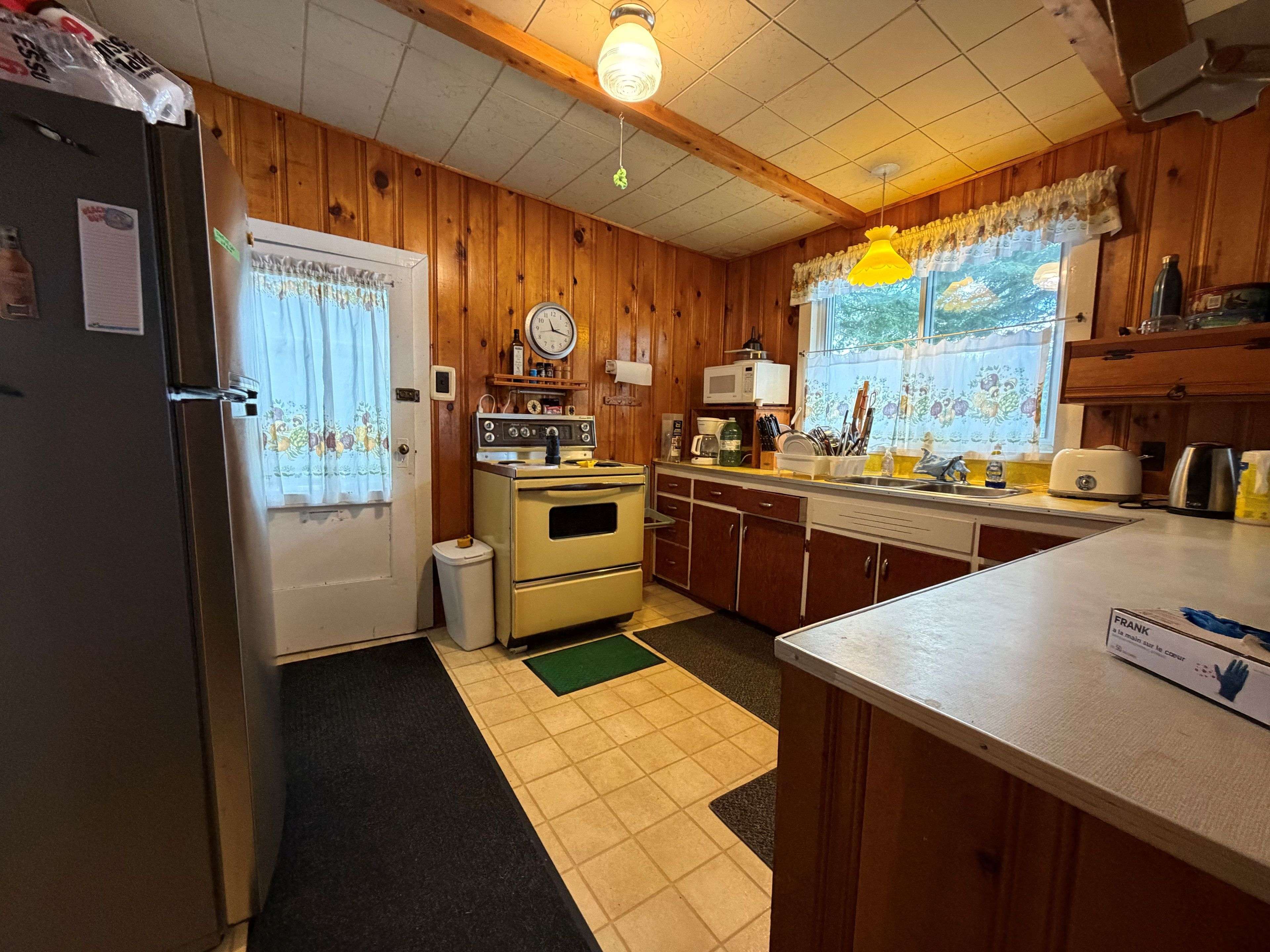 164 Trotter-Oitment RD, North Kawartha, ON K0L 1A0
