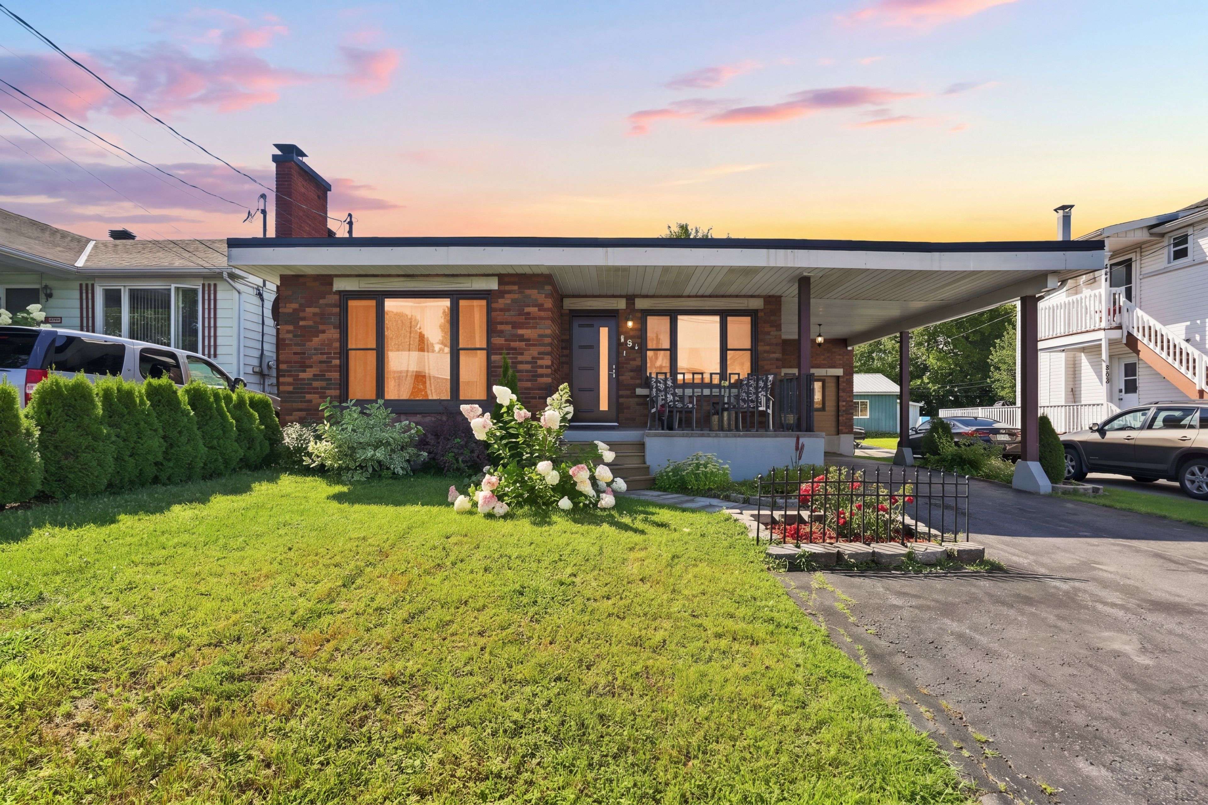 464 Laurier ST, Hawkesbury, ON K6A 2A6