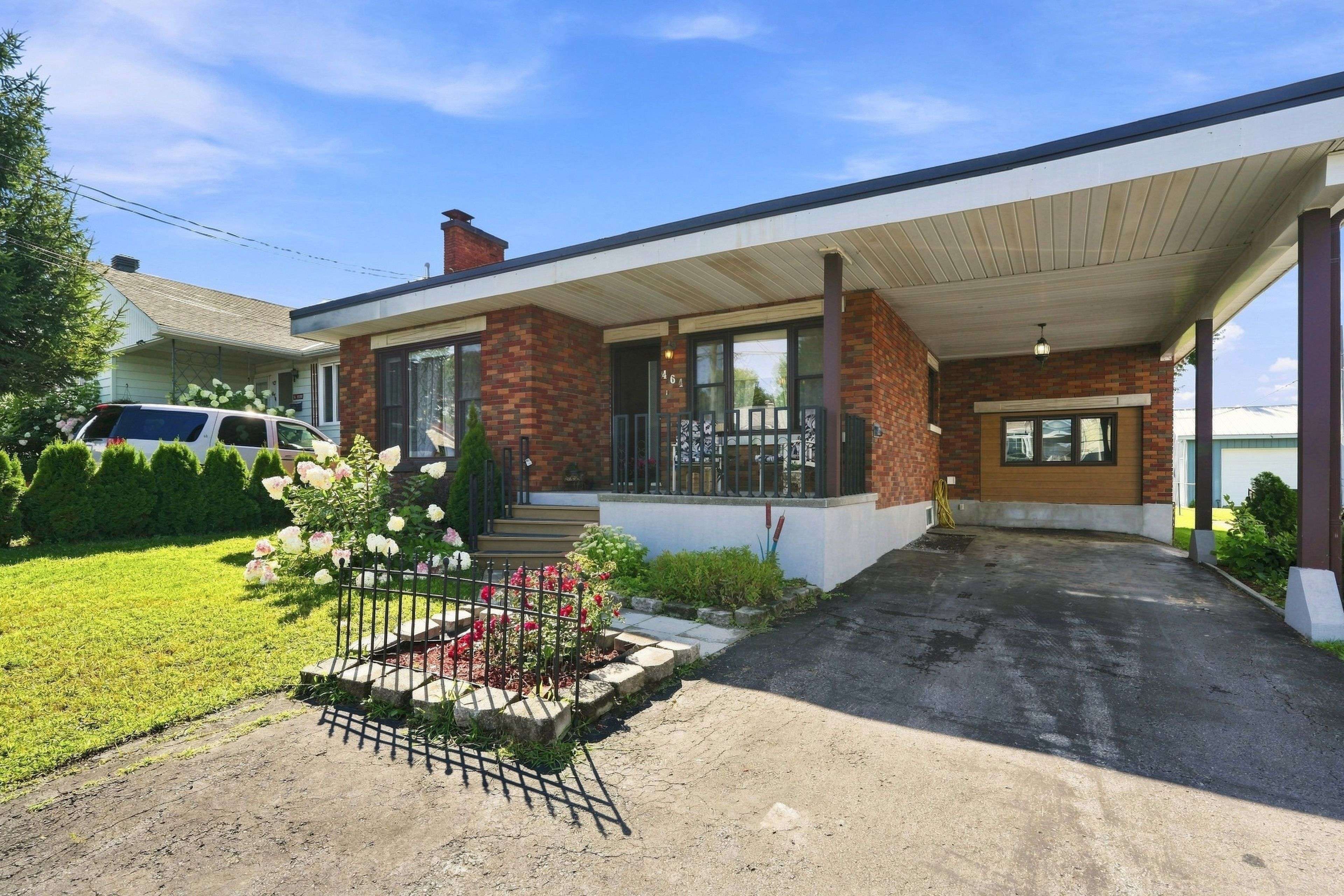 464 Laurier ST, Hawkesbury, ON K6A 2A6