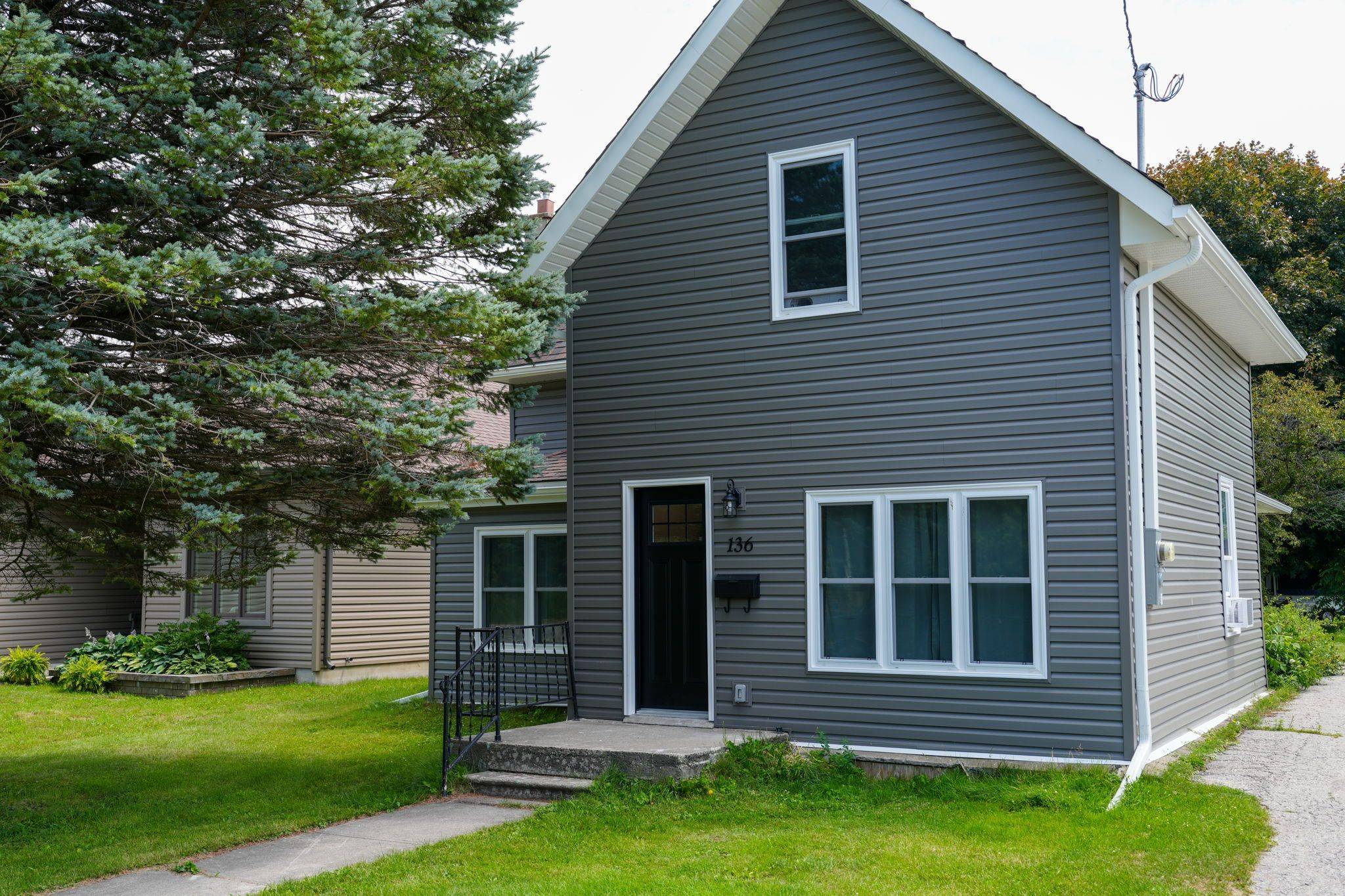 136 Breadalbane ST S, Saugeen Shores, ON N0H 2L0