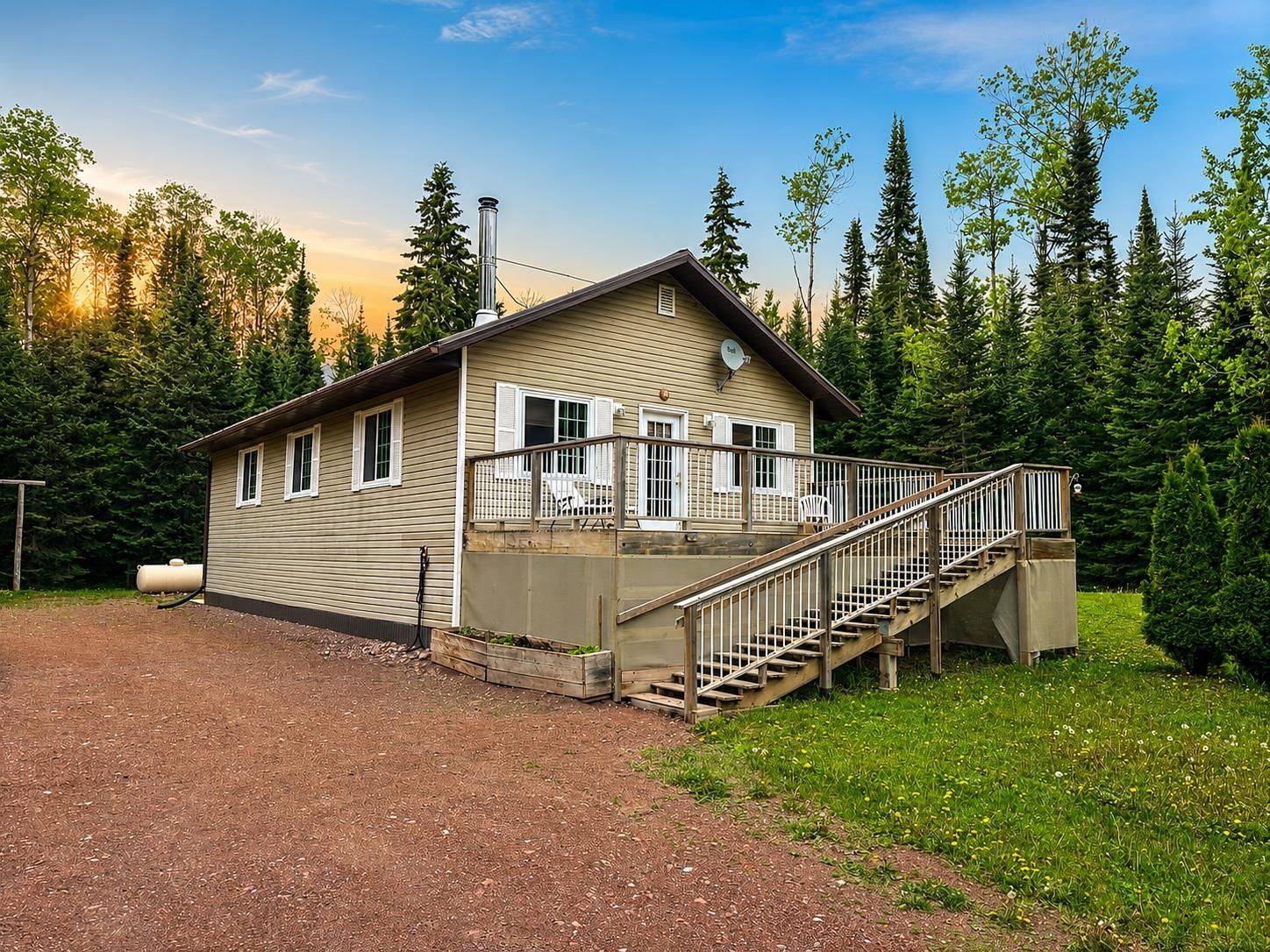 112 Fish Hatchery Road, Dorion, ON P0T 1K0