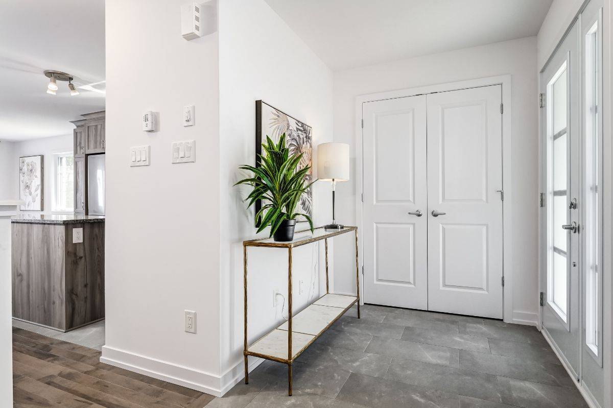 325 Dion AVE, Clarence-rockland, ON K4K 0M2