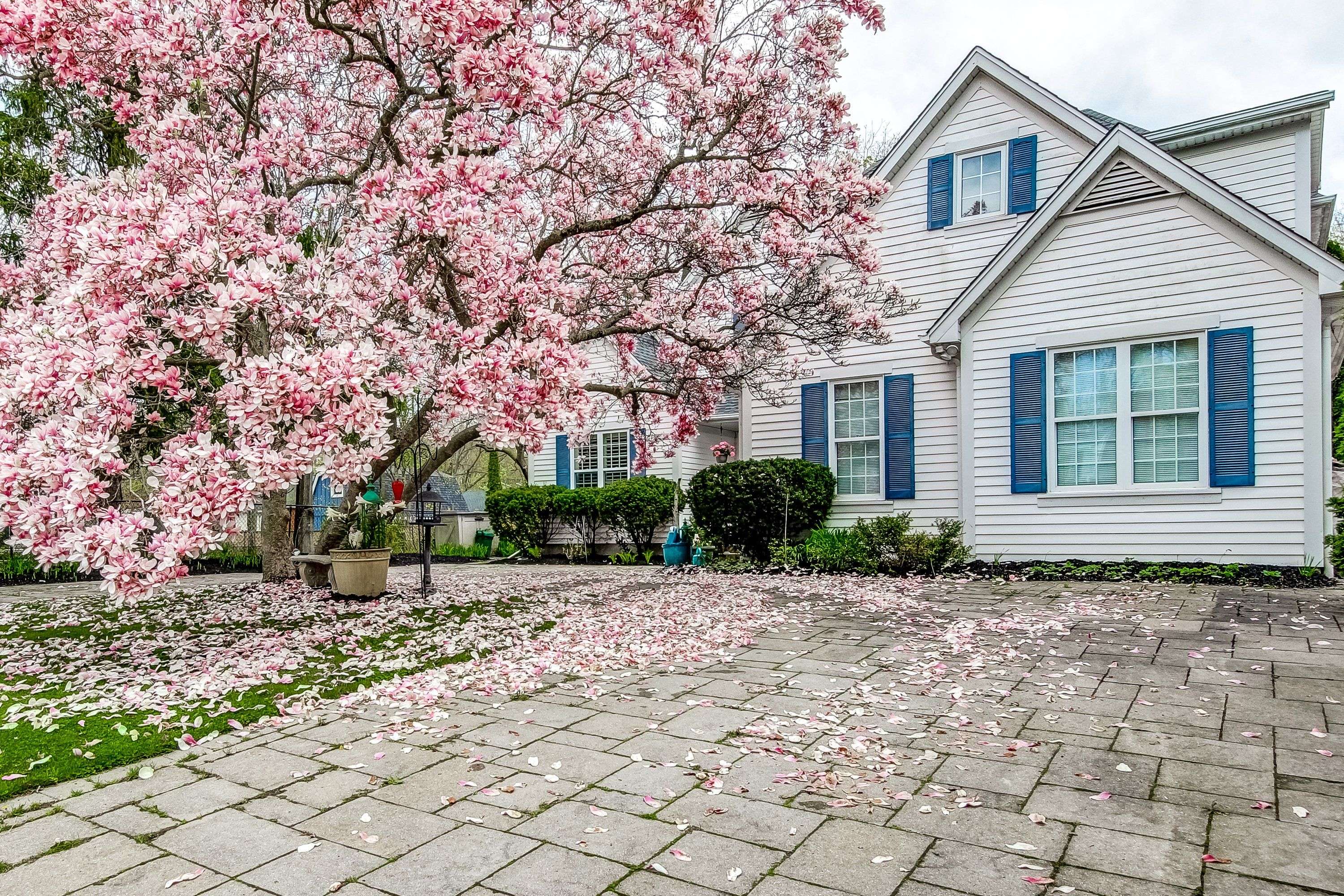 330 Gate ST, Niagara-on-the-lake, ON L0S 1J0