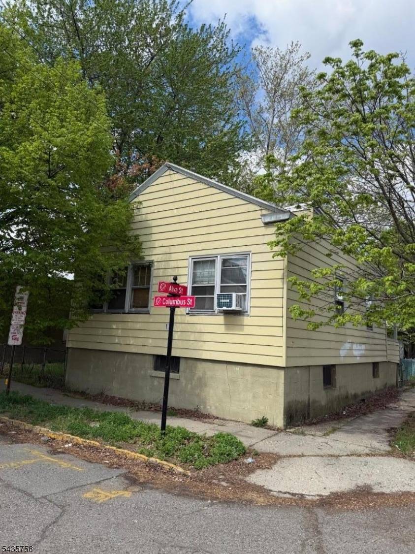 37-39 Columbus St, Bloomfield Twp., NJ 07003
