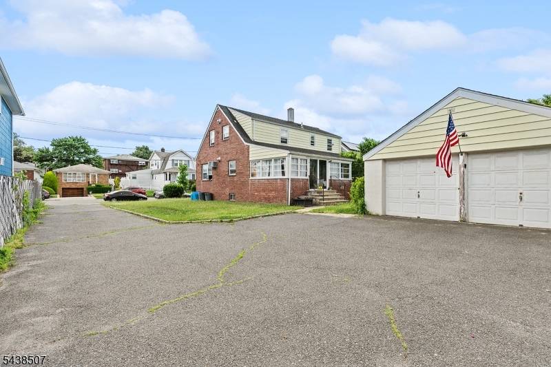 57 Devon St, North Arlington Boro, NJ 07031