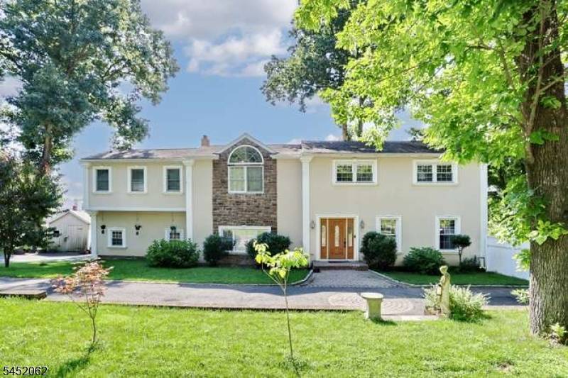61 Intervale Rd, Parsippany-troy Hills Twp., NJ 07005