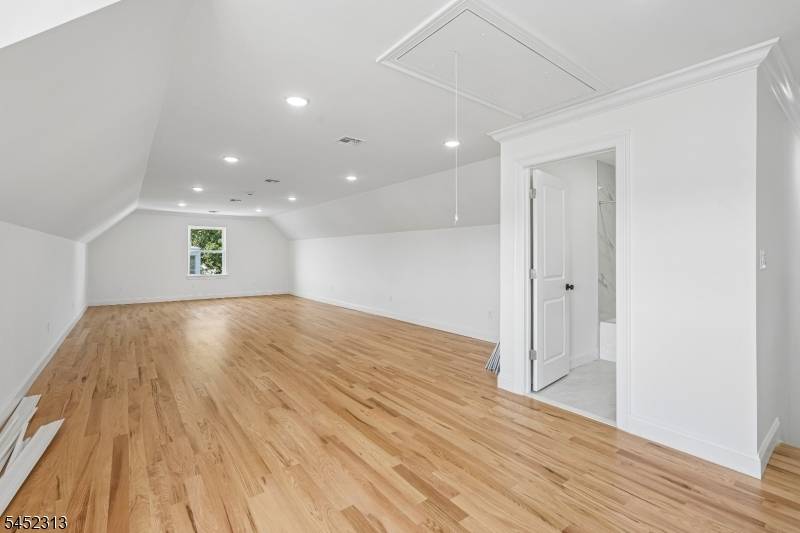 29-31 S 2Nd St, Elizabeth City, NJ 07206
