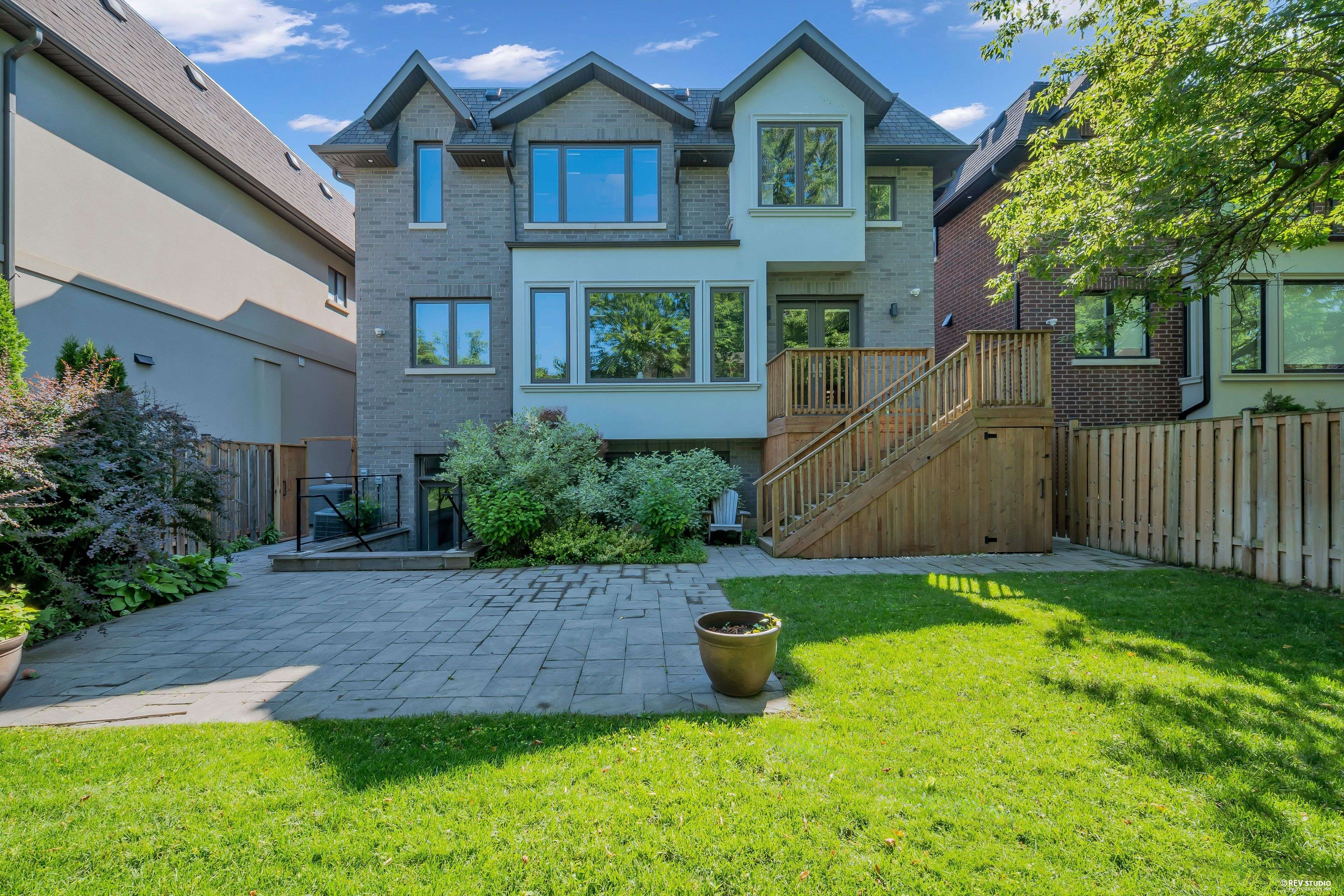 92 Glen Rush BLVD, Toronto C04, ON M5N 2V1