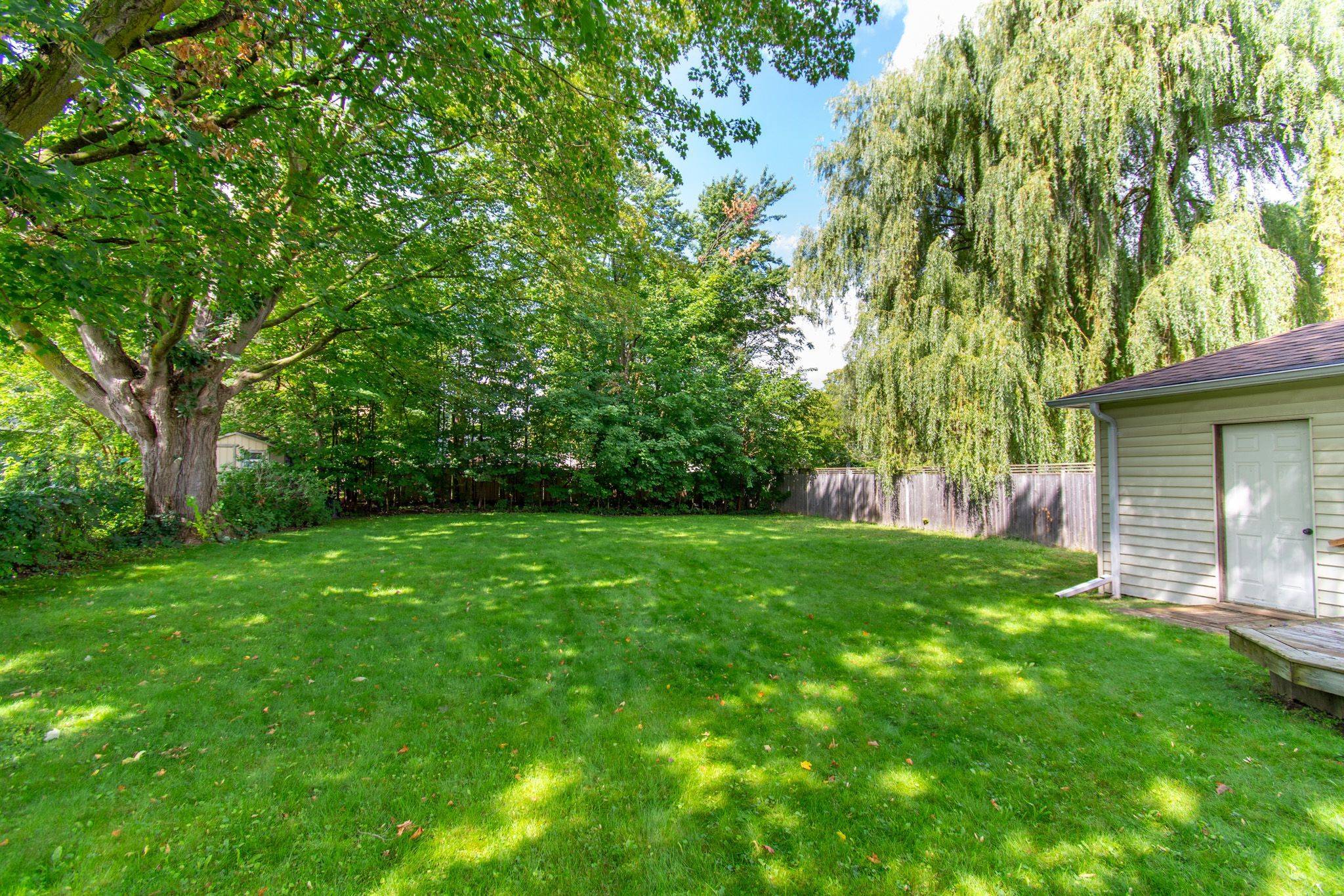 40 Marcus ST, Barrie, ON L4N 3L8