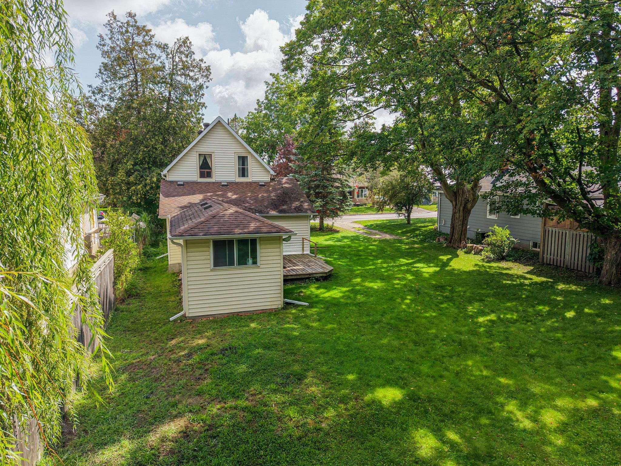 40 Marcus ST, Barrie, ON L4N 3L8