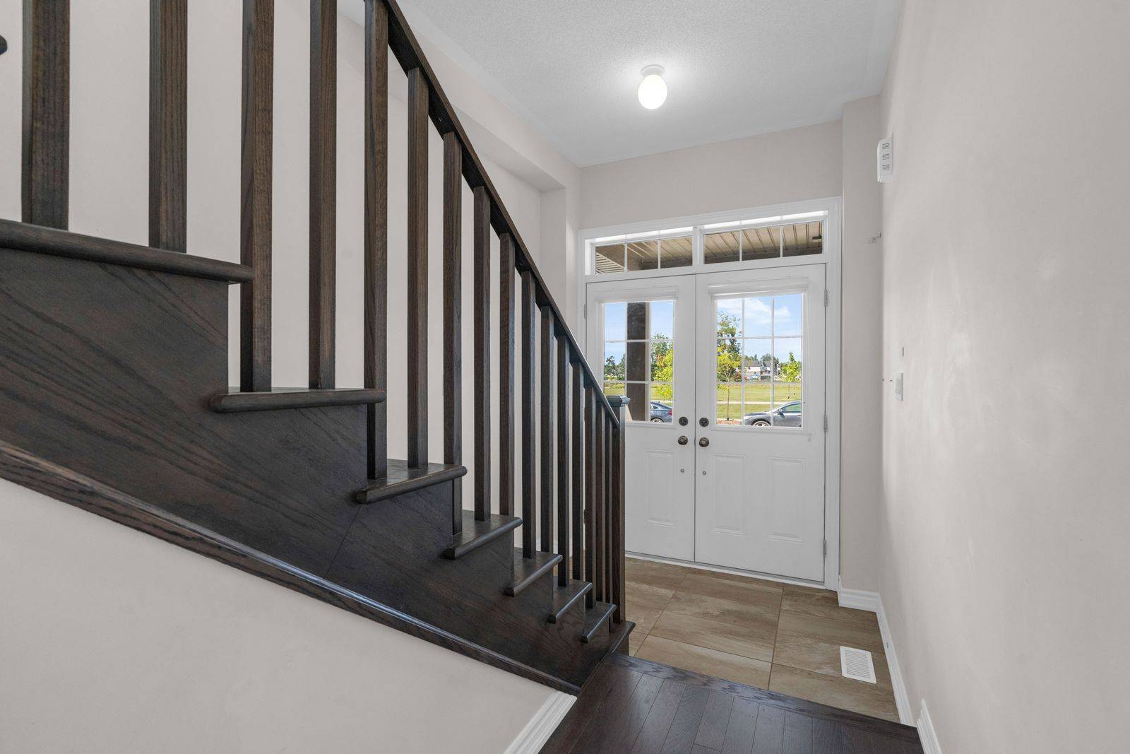 116 Nottingham RD, Barrie, ON L9J 0L4