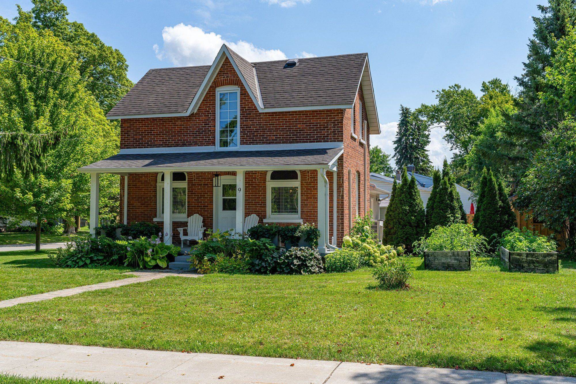 9 Wellington ST E, Clearview, ON L0M 1G0