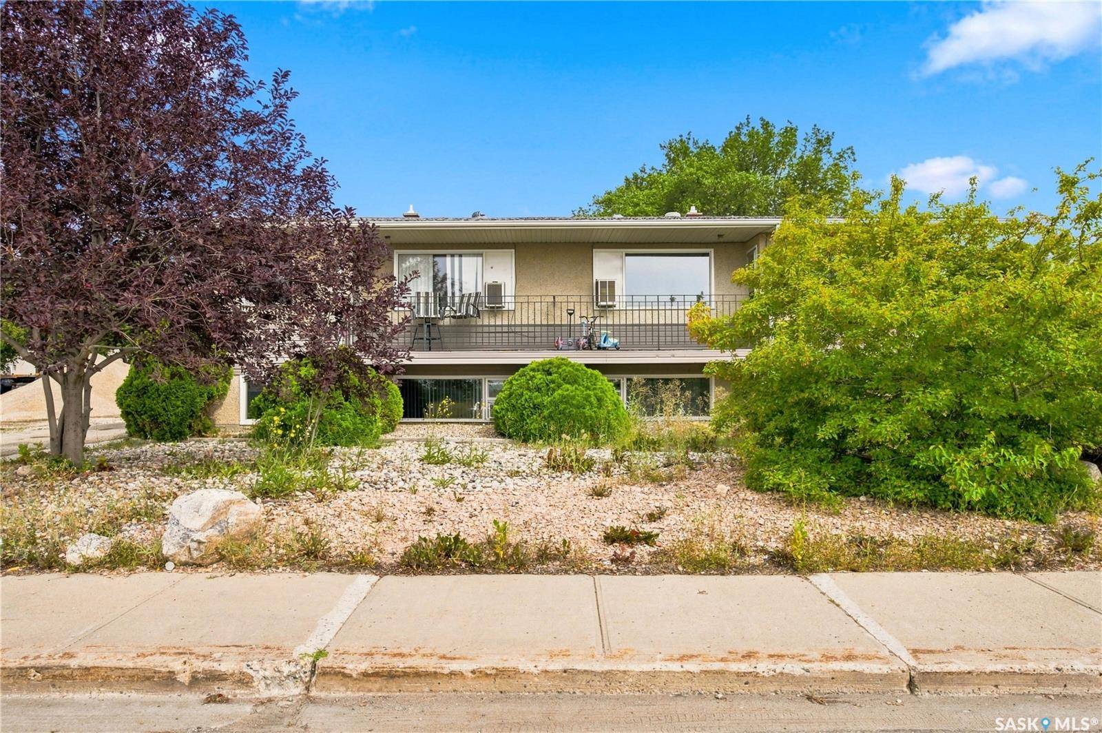 7110-7112 Dewdney AVENUE, Regina, SK S4T 1E6