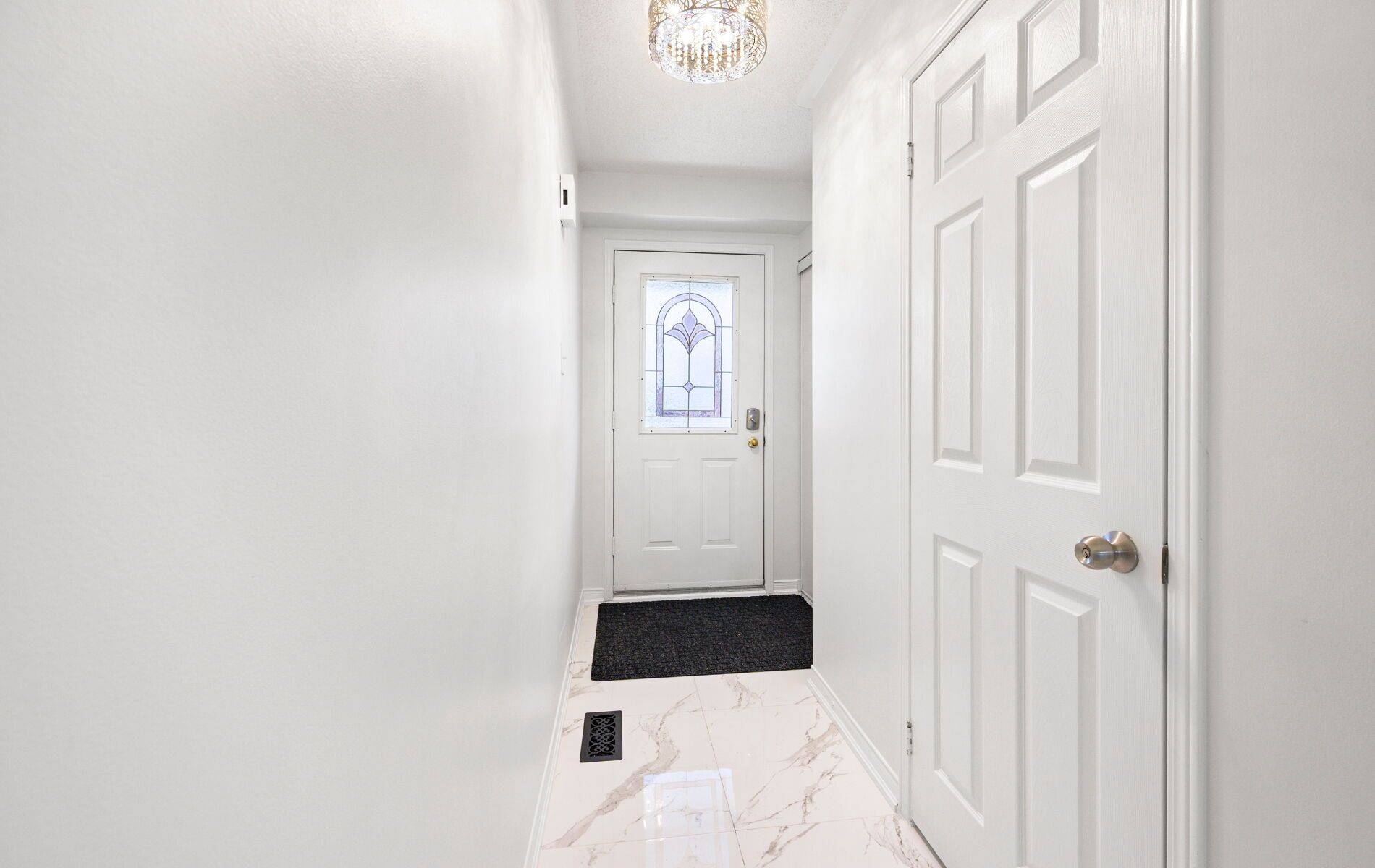 6830 Meadowvale Town Centre CIR #48, Mississauga, ON L5N 7T5