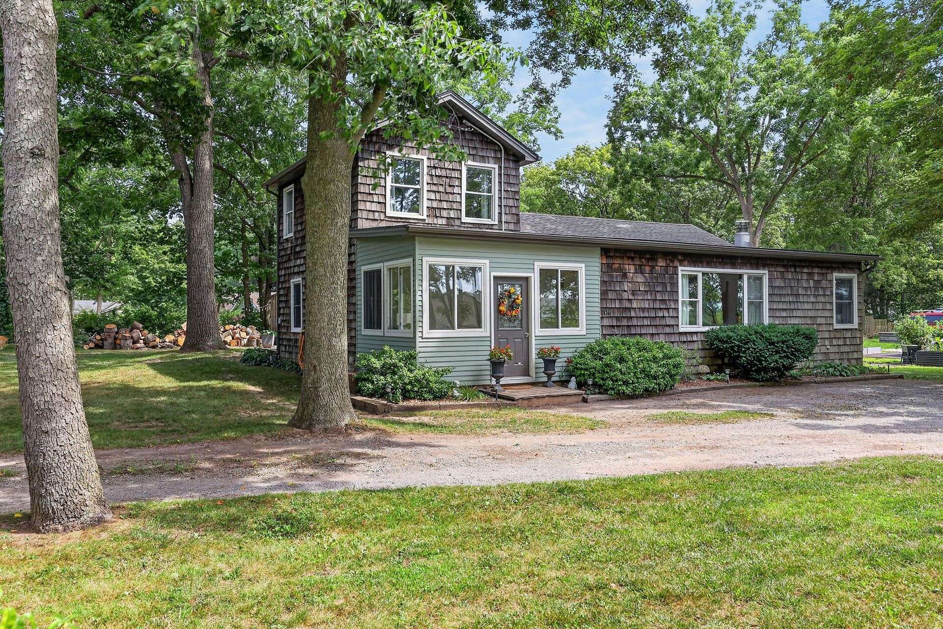 804 Bernard AVE, Fort Erie, ON L0S 1N0