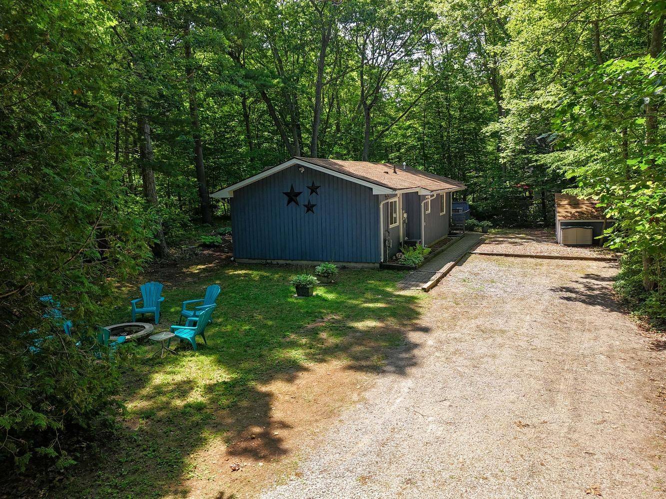 10287 Christie BLVD, Lambton Shores, ON N0M 1T0