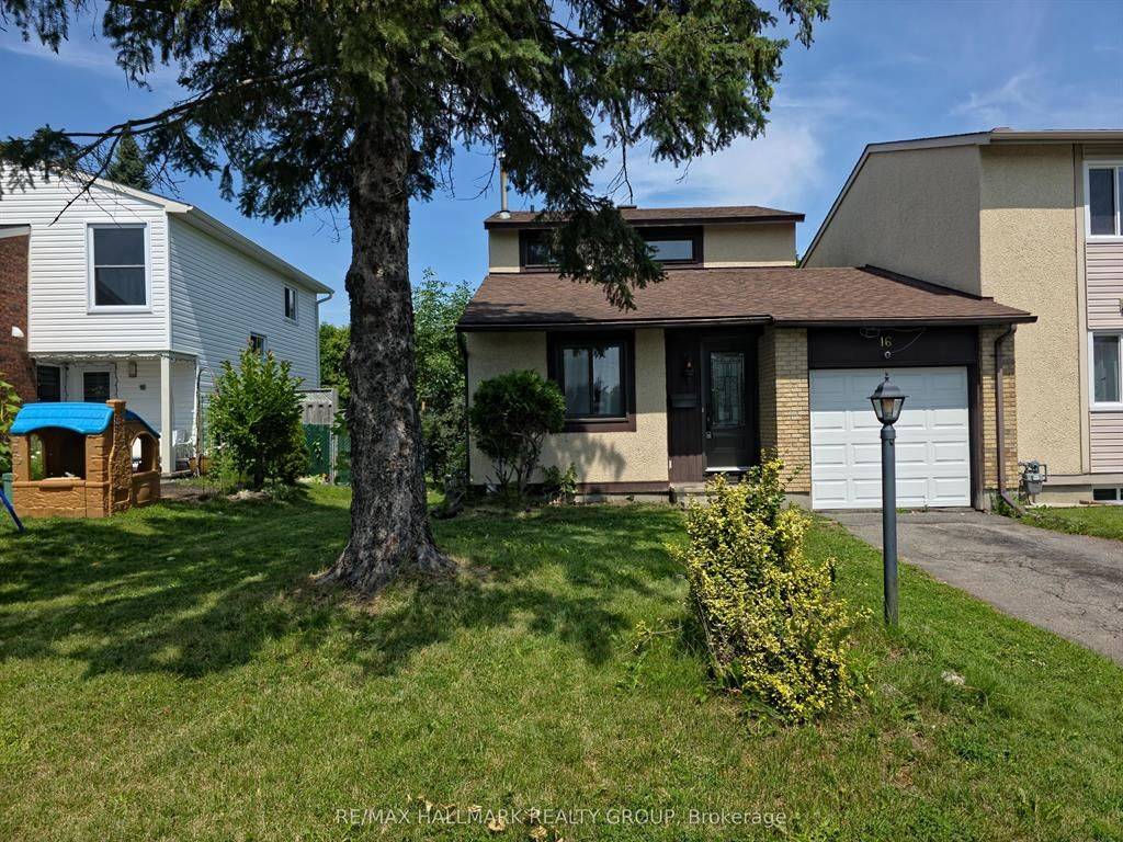 16 Tedwyn DR, Barrhaven, ON K2J 1T8