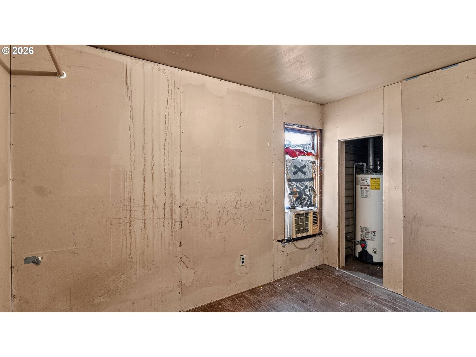 42 E ST, Lebanon, OR 97355