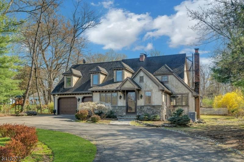 21 Hewlett Rd, Montville Twp., NJ 07082