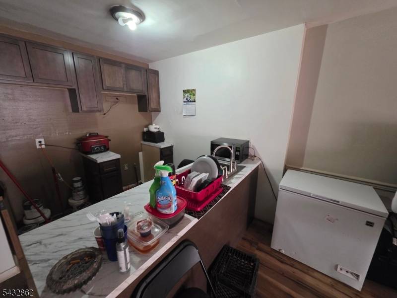 45 Ann St, Paterson City, NJ 07501
