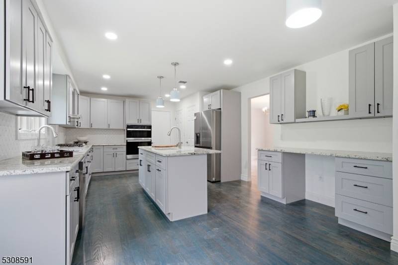 20 Cleacene Ave, Mount Olive Twp., NJ 07828