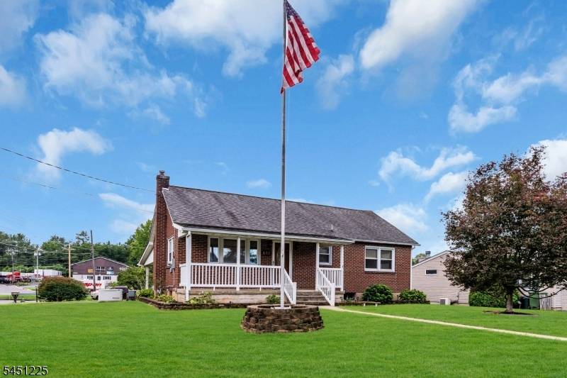 602 Pennsylvania Ave, Pohatcong Twp., NJ 08865